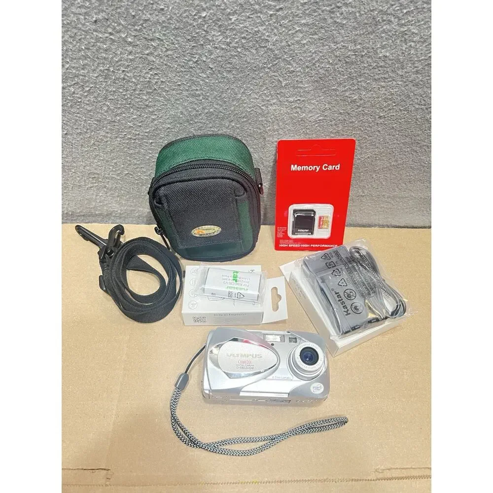 Olympus CAMEDIA D-580 Zoom 4MP Digital Camera w/ 3x Optical Zoom + Bundle